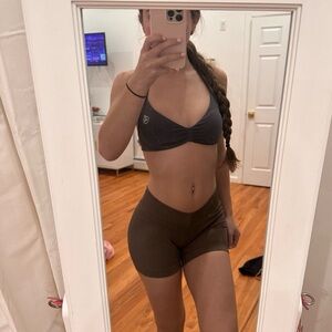 OQQ ribbed gym shorts